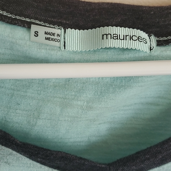 Maurices Graphic Tee 3/4 sleeves Small - Picture 2 of 3
